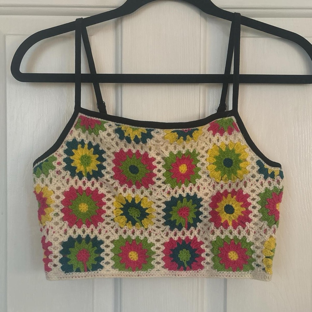 XS Wild Fable floral crochet cropped tank